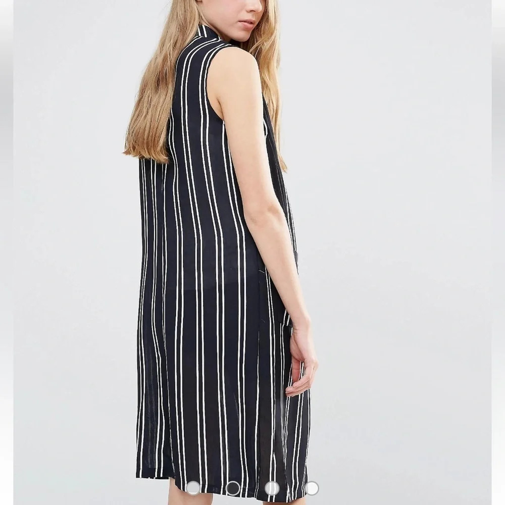 Glamorous Sleeveless Jacket Navy & White Striped SZ Large NWT - Picture 3 of 9
